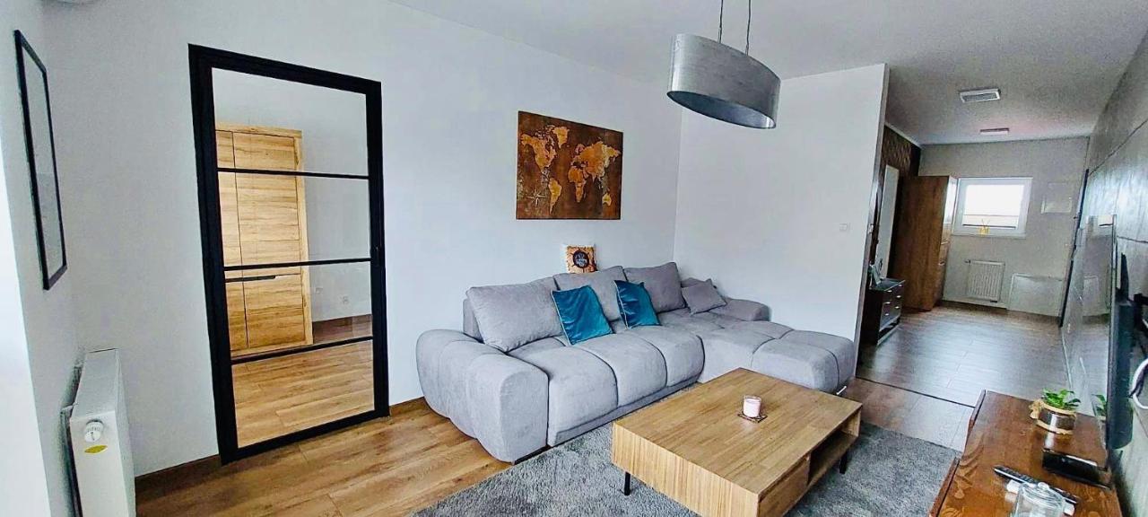 דירות אוסטקה Apartament 11 Listopada מראה חיצוני תמונה