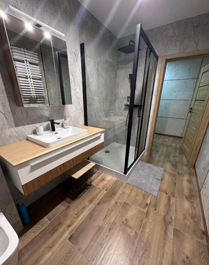 דירות אוסטקה Apartament 11 Listopada מראה חיצוני תמונה