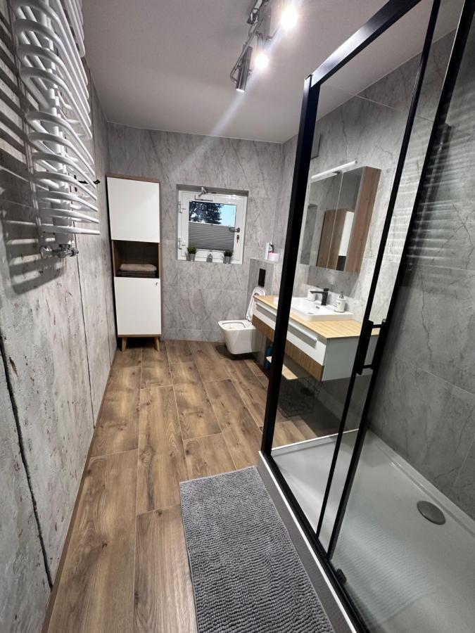 דירות אוסטקה Apartament 11 Listopada מראה חיצוני תמונה