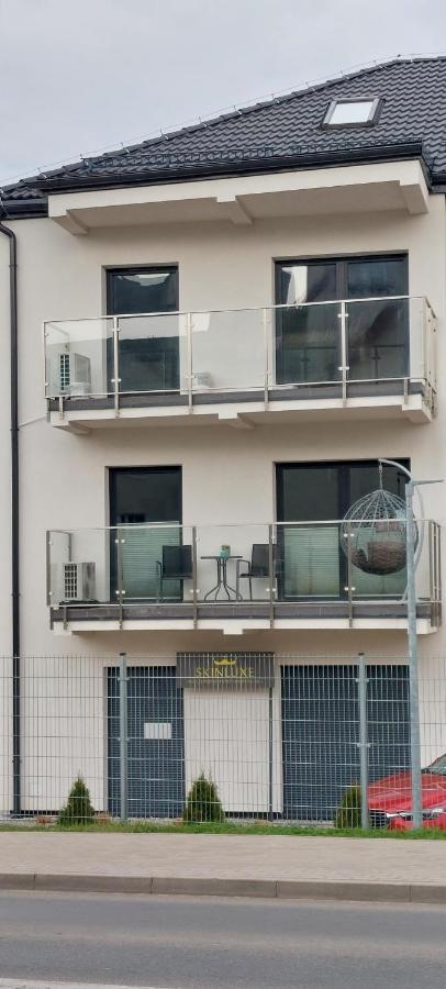 דירות אוסטקה Apartament 11 Listopada מראה חיצוני תמונה